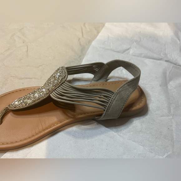 Torrid Grey Elastic T Strap Slingback Faux Suede Stretchy Bling Sandals Sz 10WW - Picture 14 of 14